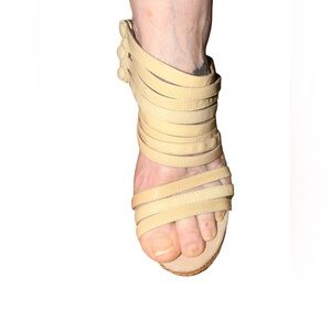 VINTAGE Miss Sixty Vero Cuoio Black Patent Strappy Heels - Made in Italy size 40